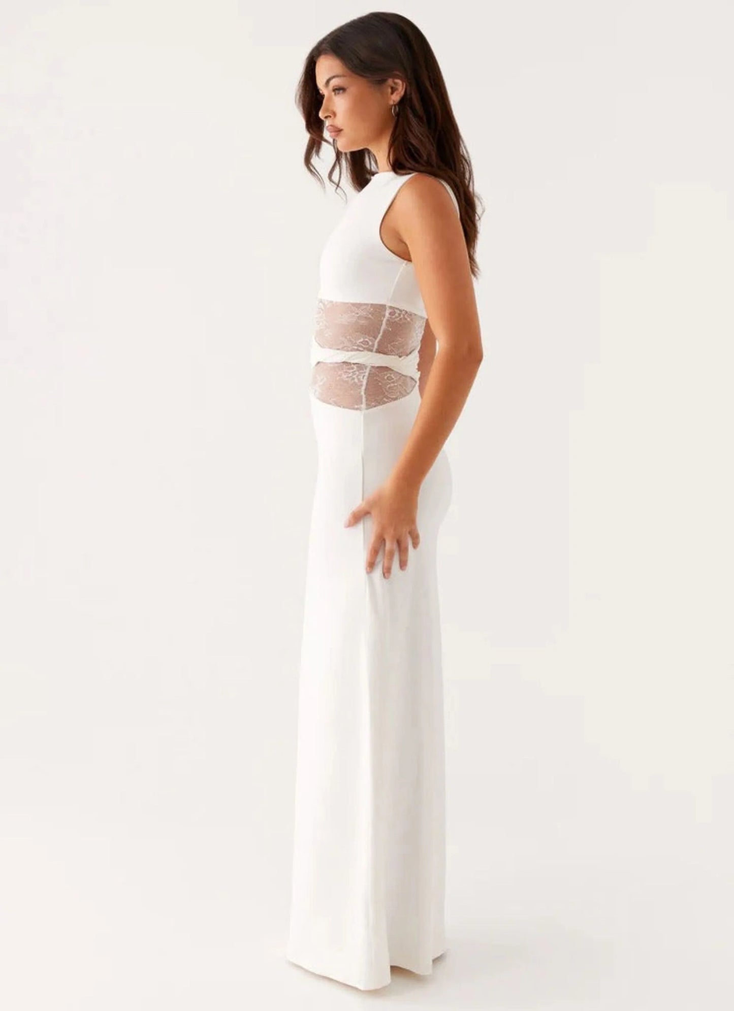 Grace | Elegant long dress with subtle cutouts